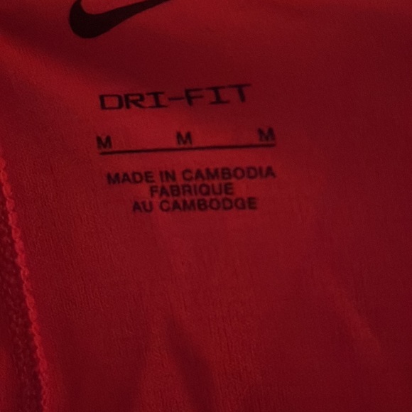 Nike shorts never worn to small - Picture 3 of 3